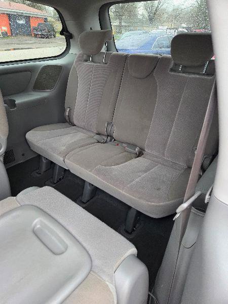 Used 2014 Kia Sedona LX image 13