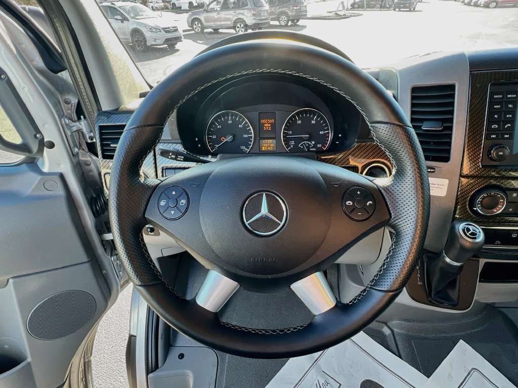 Used 2018 Mercedes-Benz Sprinter 2500 image 14