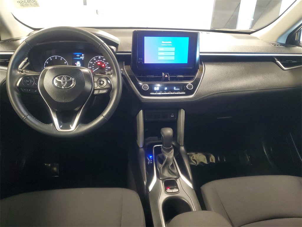 Used 2024 Toyota Corolla Cross LE image 10