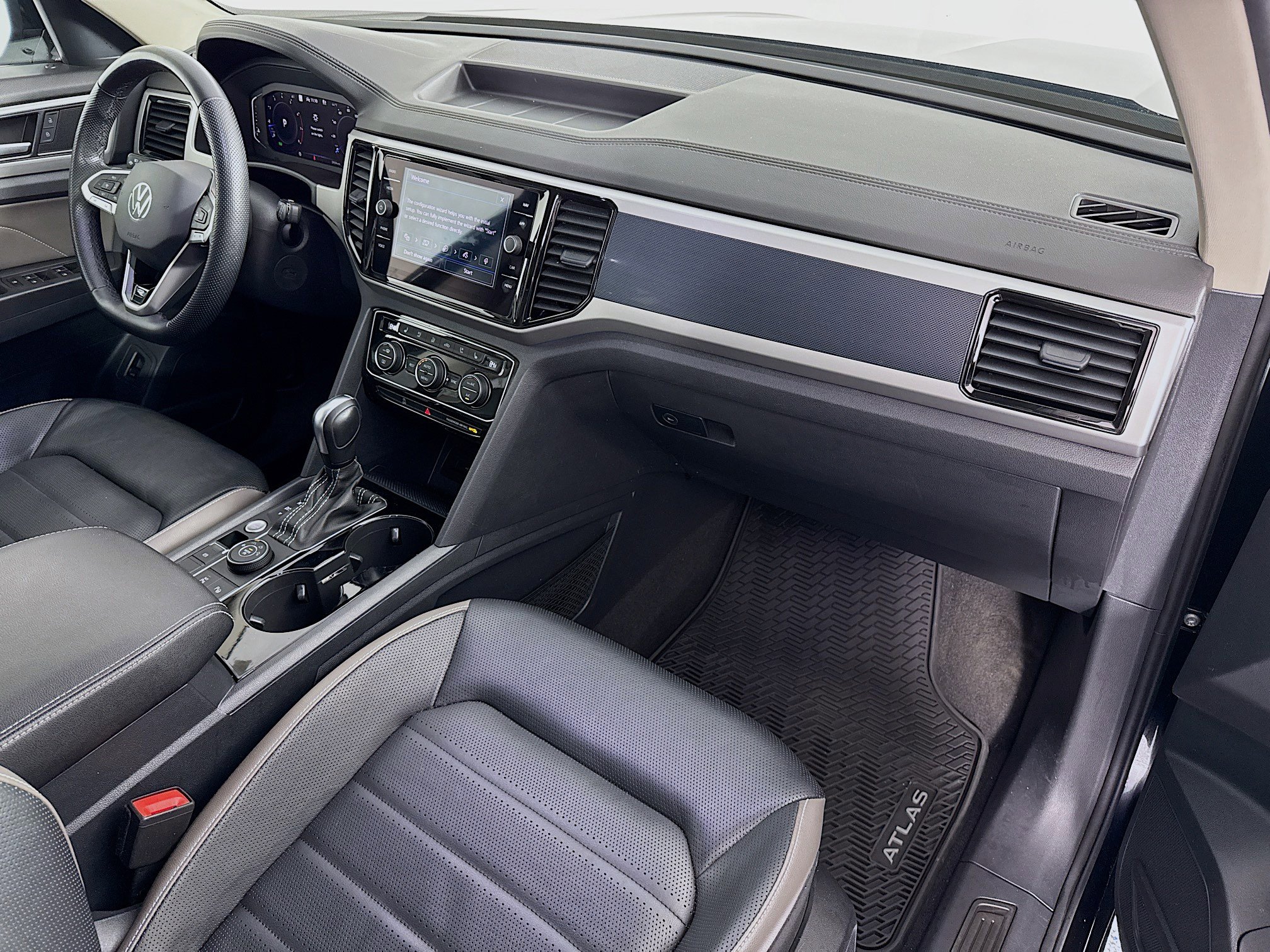 Used 2023 Volkswagen Atlas SEL Premium image 32