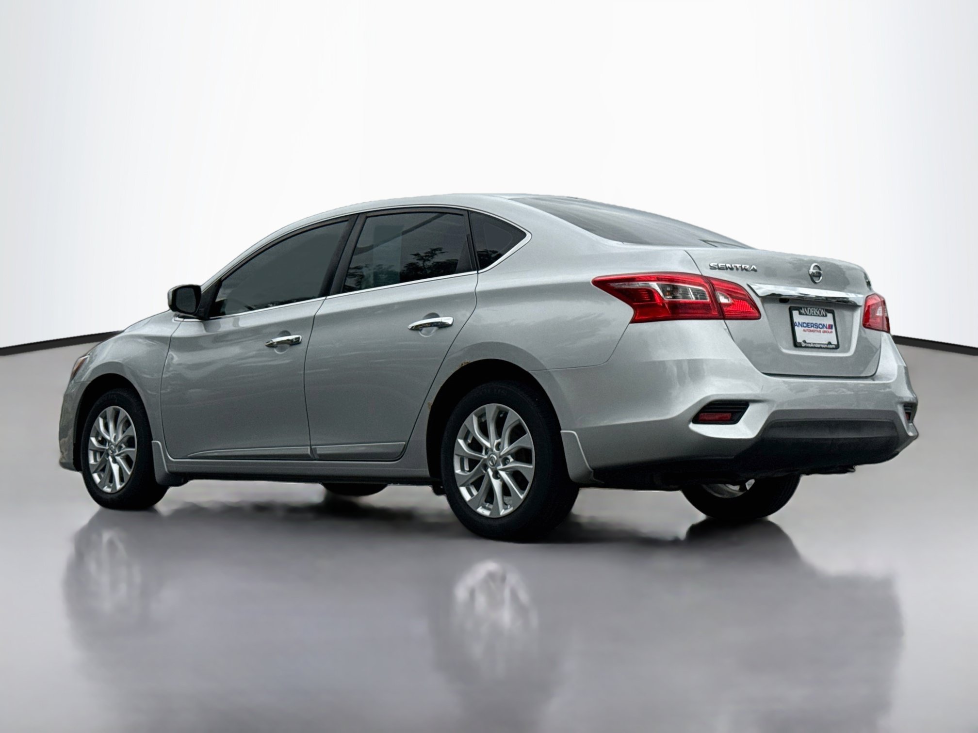 Used 2017 Nissan Sentra SV w/ Style Package FWD image 5