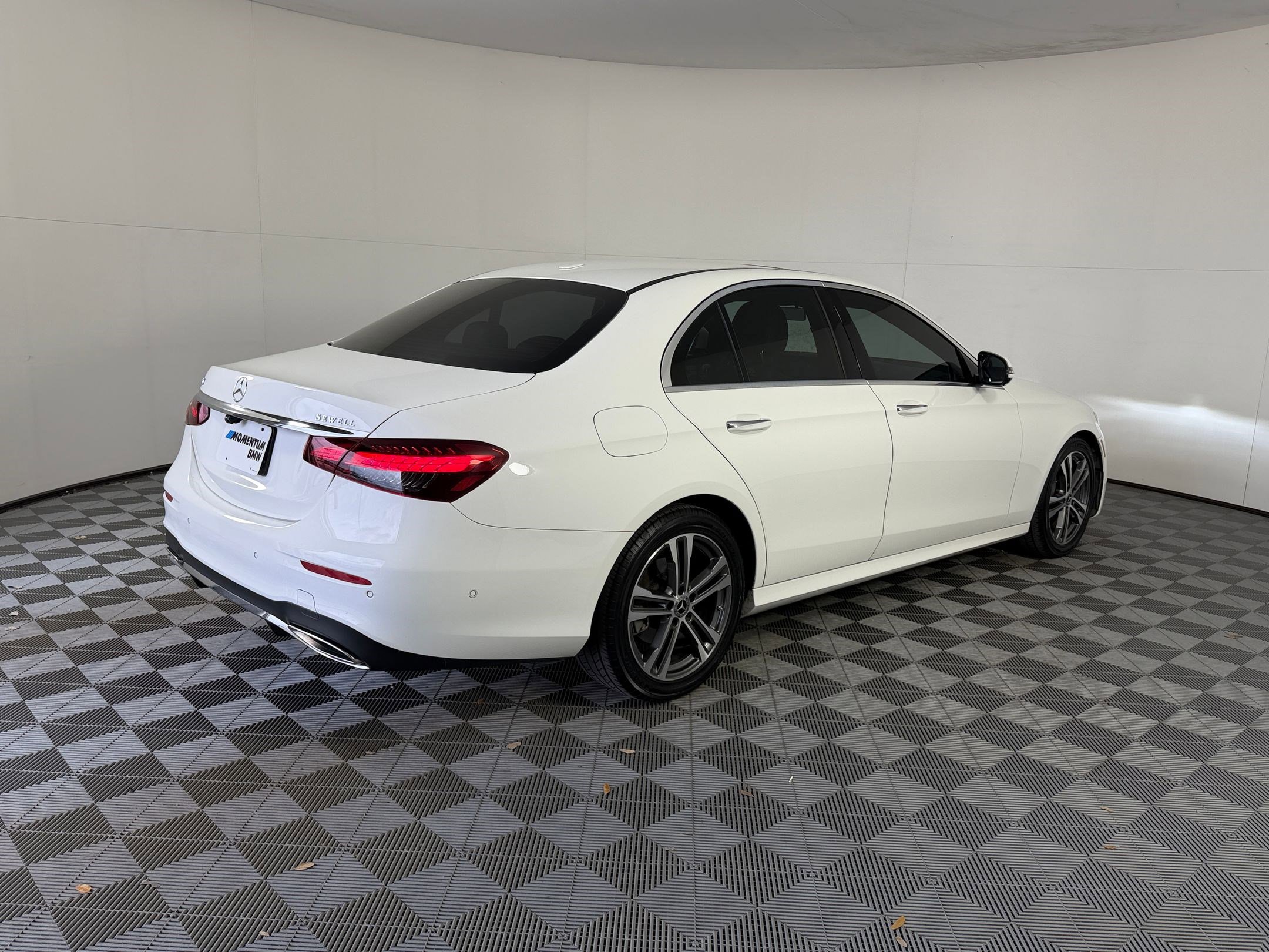 Used 2021 Mercedes-Benz E 350 Sedan image 9