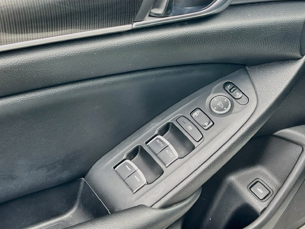 Used 2021 Honda Accord Sport image 17