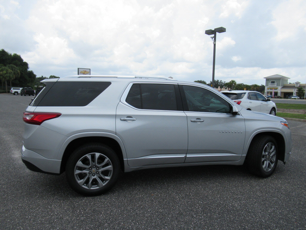 Used 2020 Chevrolet Traverse Premier FWD image 8