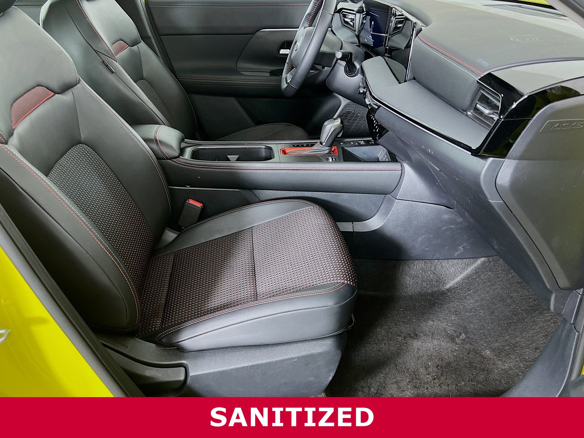 Used 2025 Nissan Kicks SR w/ SR Premium Package image 21