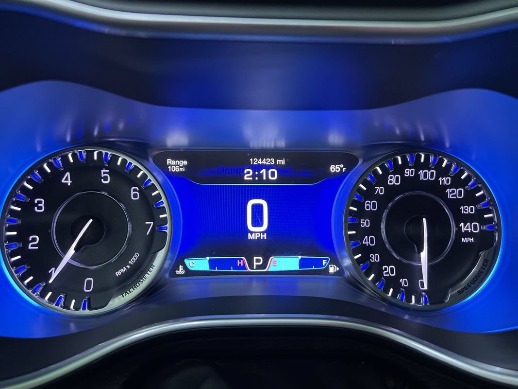 Used 2016 Chrysler 200 C AWD/4WD image 18