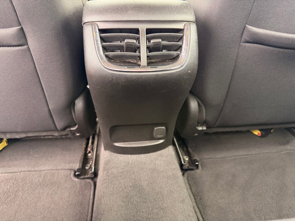 Used 2021 Chevrolet Malibu LT FWD image 30