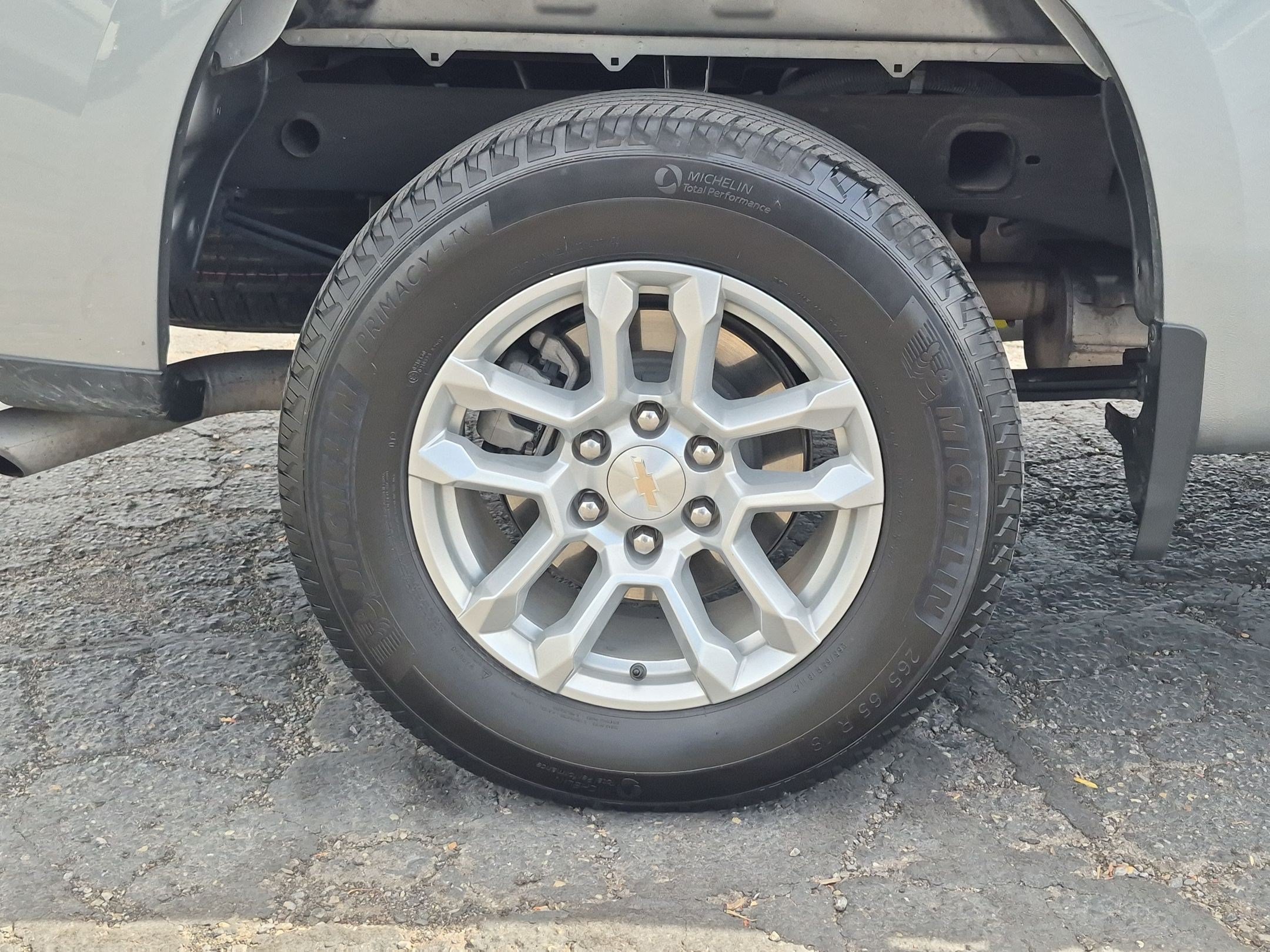 Certified 2024 Chevrolet Silverado 1500 LT AWD/4WD image 14