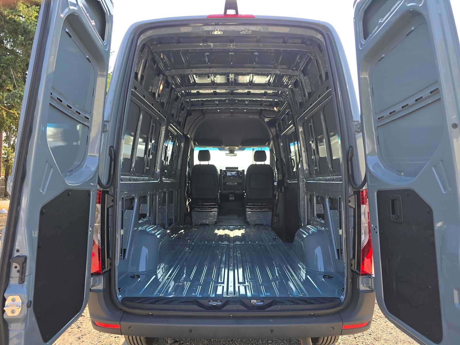 Used 2026 Mercedes-Benz Sprinter 2500 image 18