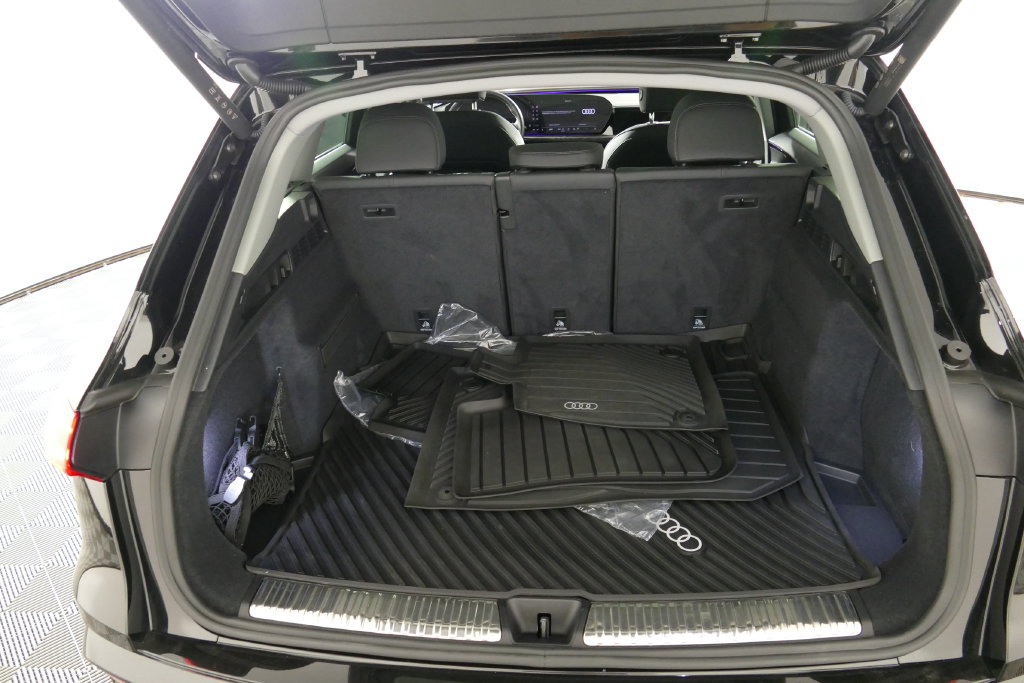 Certified 2025 Audi Q5 Premium w/ Convenience Package AWD/4WD image 33