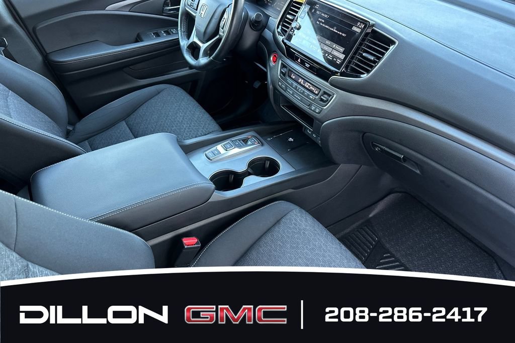 Used 2024 Honda Ridgeline Sport image 17