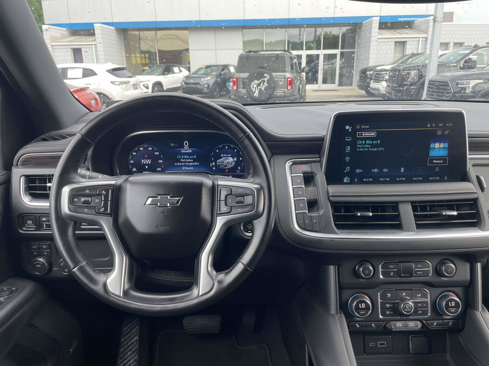 Certified 2023 Chevrolet Tahoe Z71 w/ Luxury Package AWD/4WD image 23