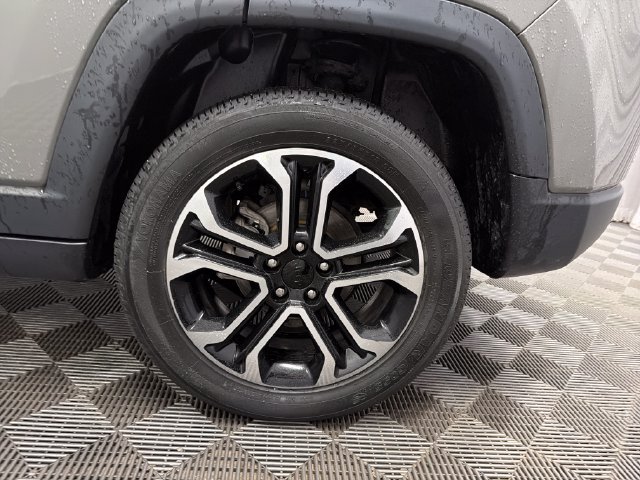 Used 2022 Jeep Compass Limited AWD/4WD image 28