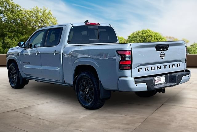 New 2027 Nissan Frontier SV w/ SV Convenience Package RWD image 3