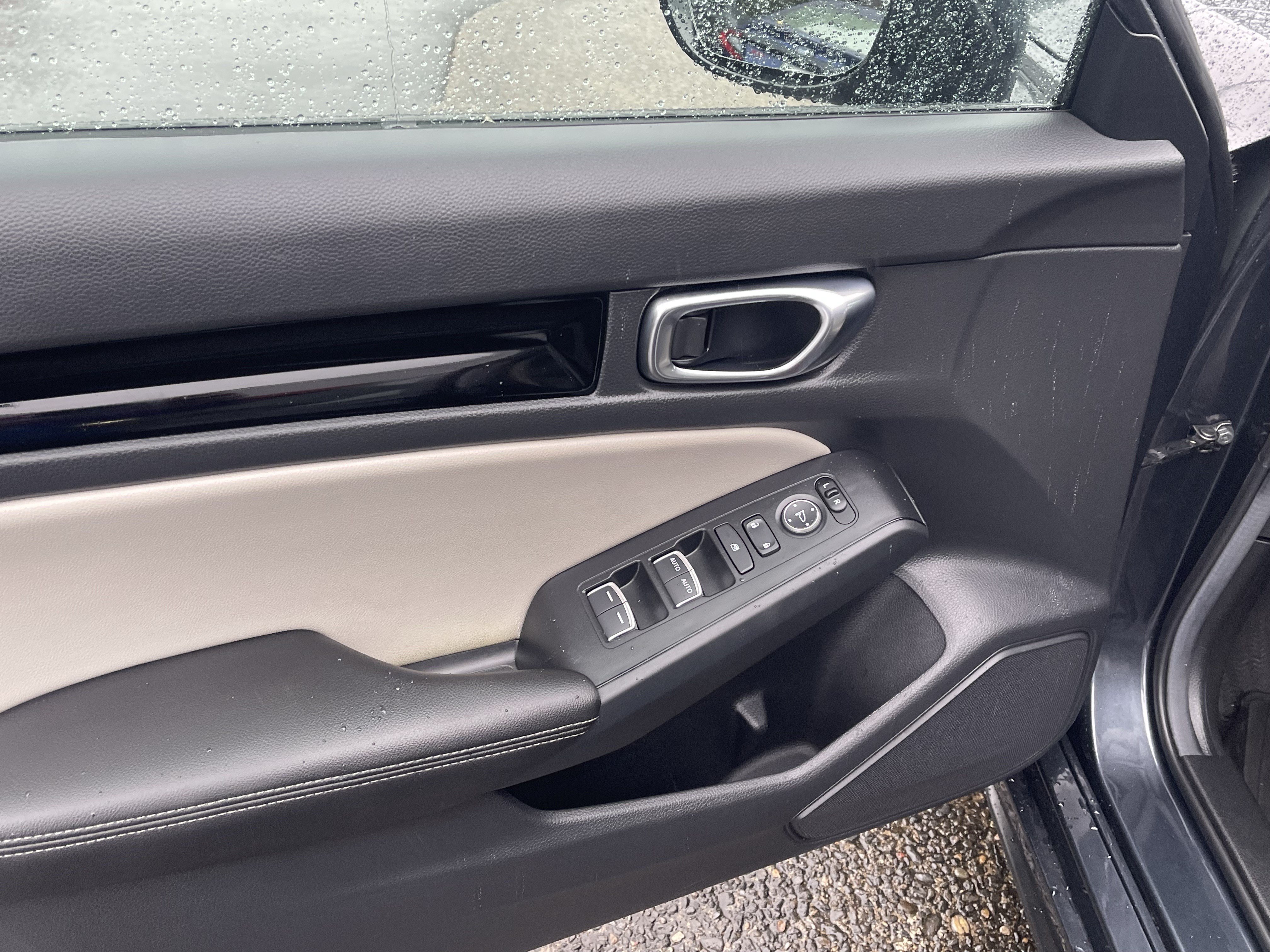 Used 2024 Honda Civic EX-L image 17