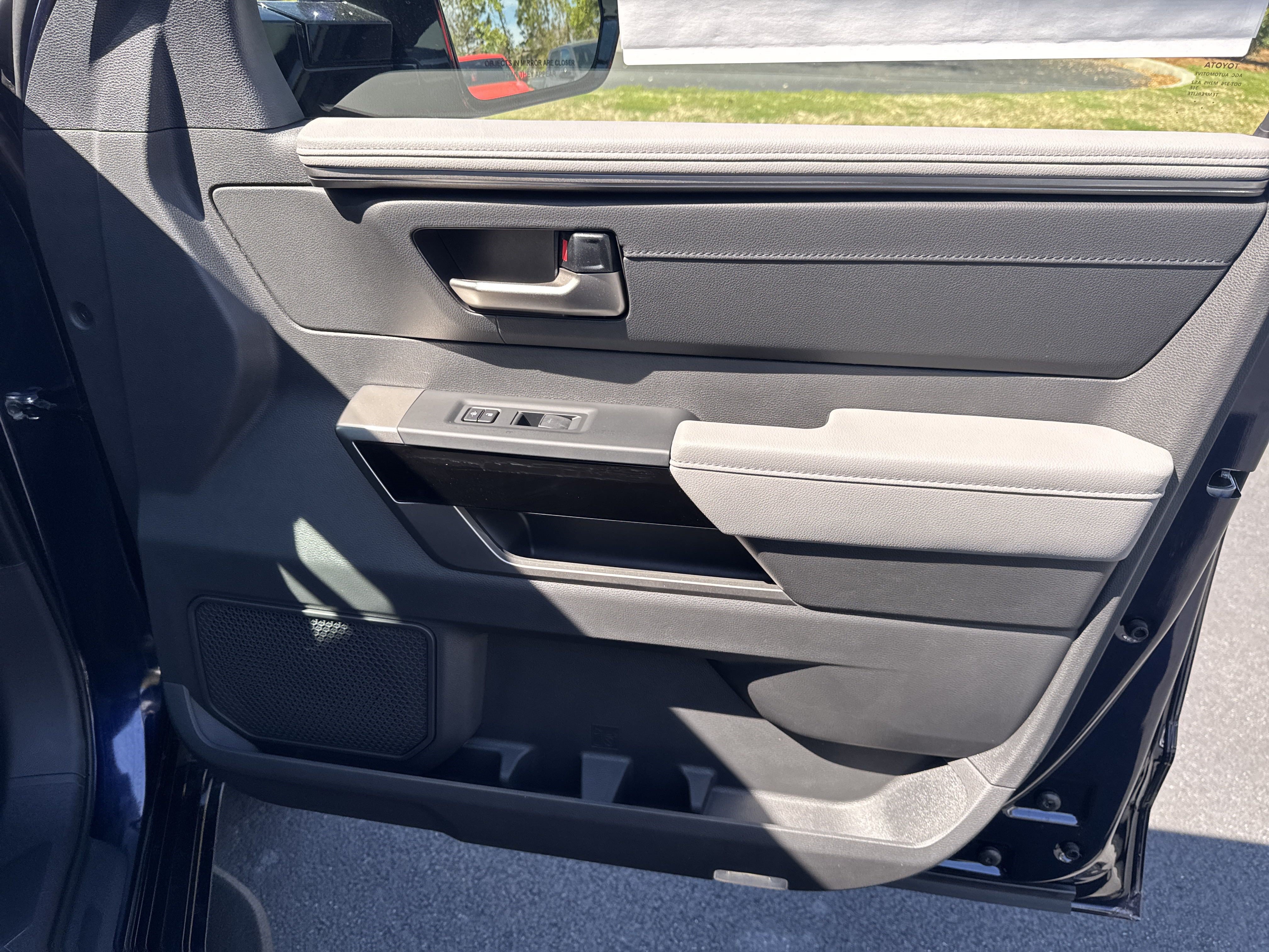 New 2025 Toyota Tundra Limited AWD/4WD image 34