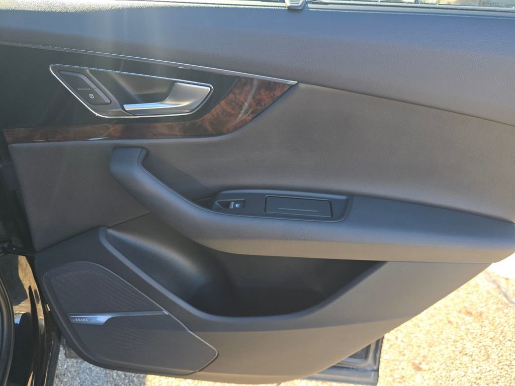 Used 2017 Audi Q7 3.0T Prestige image 20