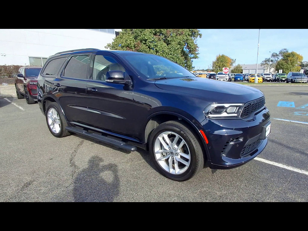 Used 2024 Dodge Durango GT AWD/4WD image 2
