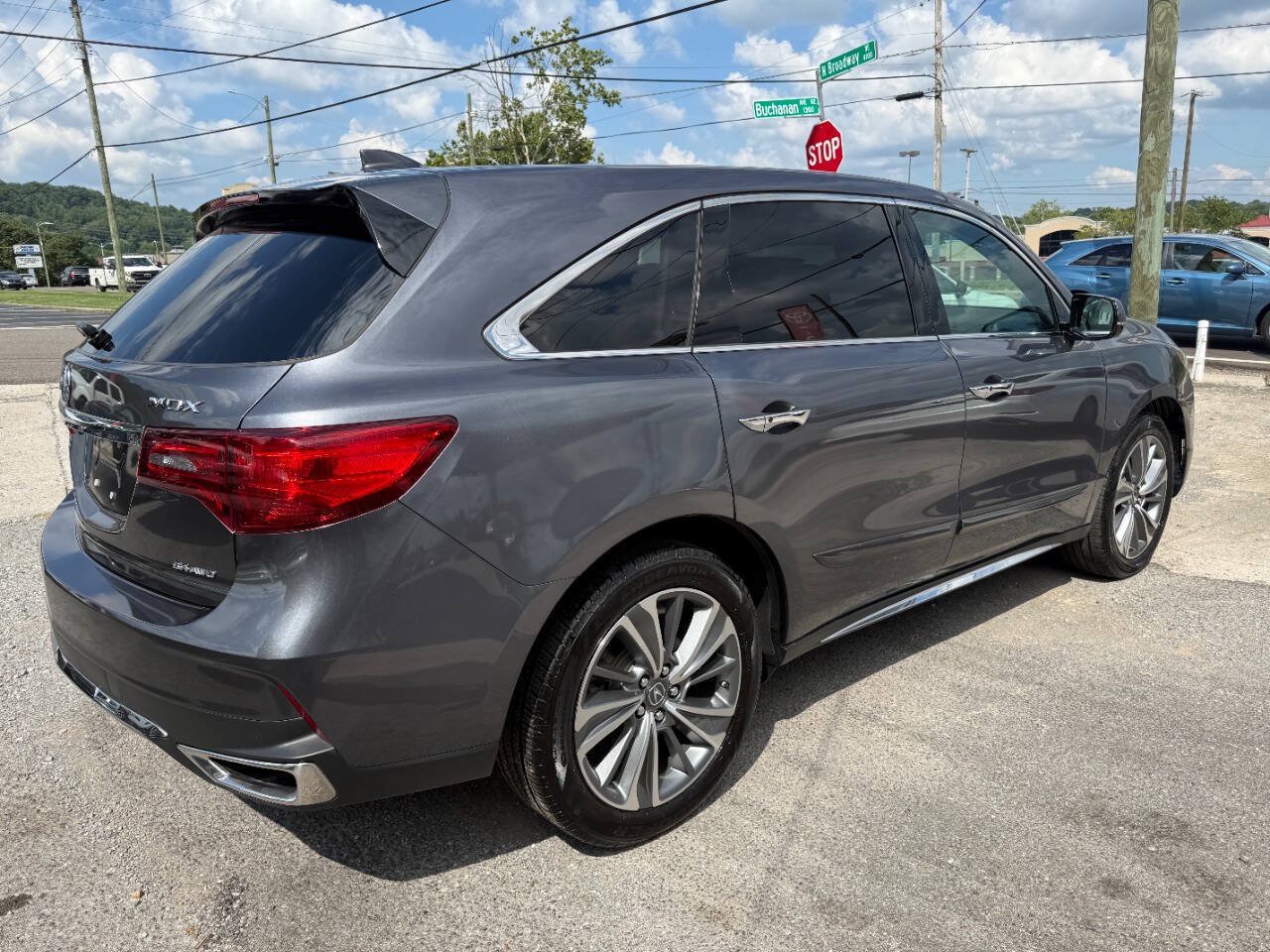 Used 2017 Acura MDX w/ Tech & Entertainment Packag AWD/4WD image 6