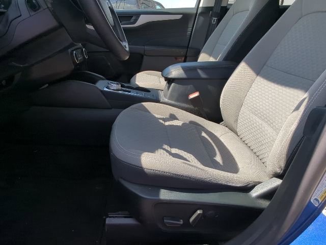 Used 2022 Ford Escape SE w/ SE Sport Appearance Package image 24