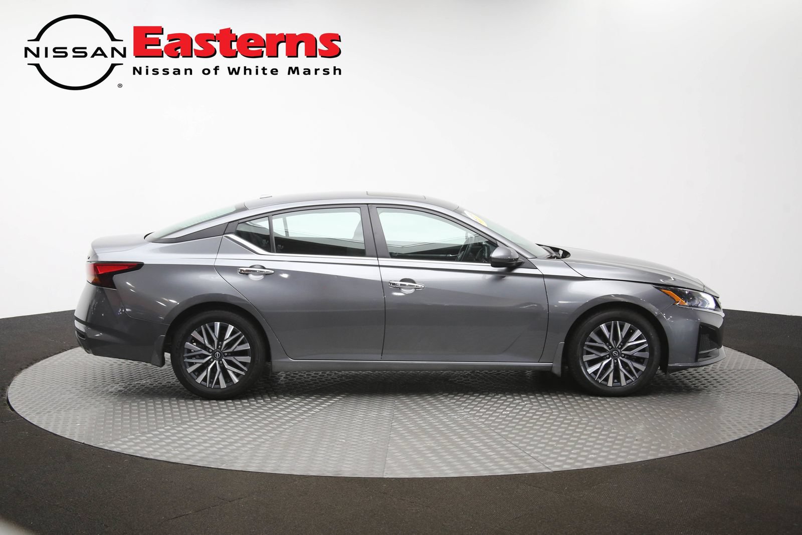 Used 2023 Nissan Altima 2.5 SV w/ SV Premium Package FWD image 45