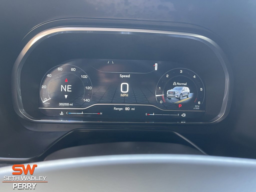 Used 2023 GMC Yukon SLT w/ SLT Luxury Package image 19