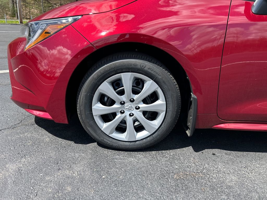 New 2026 Toyota Corolla LE FWD image 28