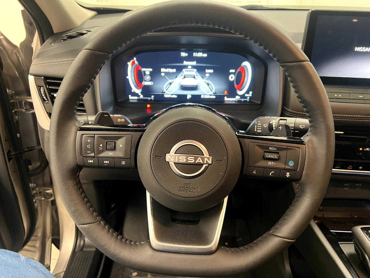 Used 2024 Nissan Rogue SL w/ SL Premium Package image 27