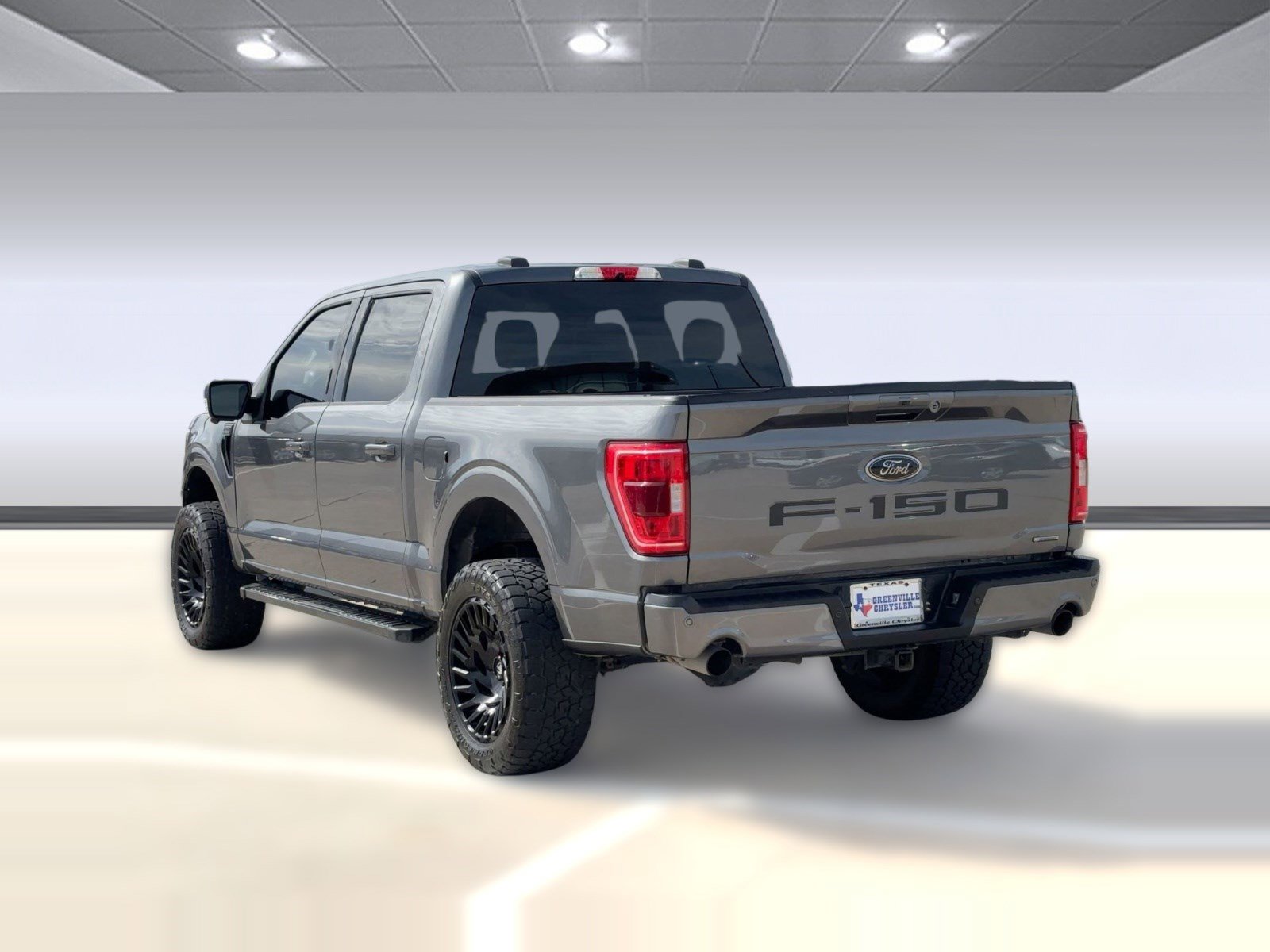 Used 2022 Ford F150 XLT w/ Equipment Group 302A High image 3