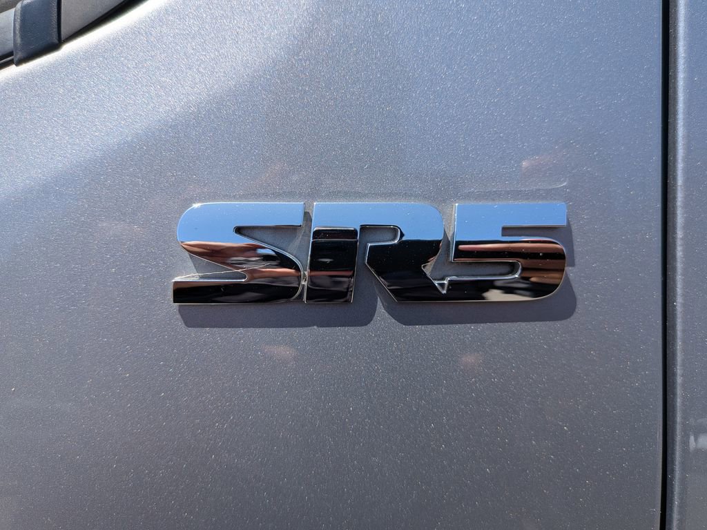 Used 2017 Toyota Tacoma SR5 w/ SR5 Appearance Package (SM) image 23