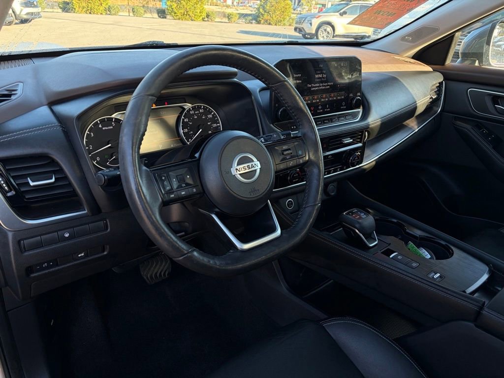 Certified 2021 Nissan Rogue SL w/ Premium Package image 14