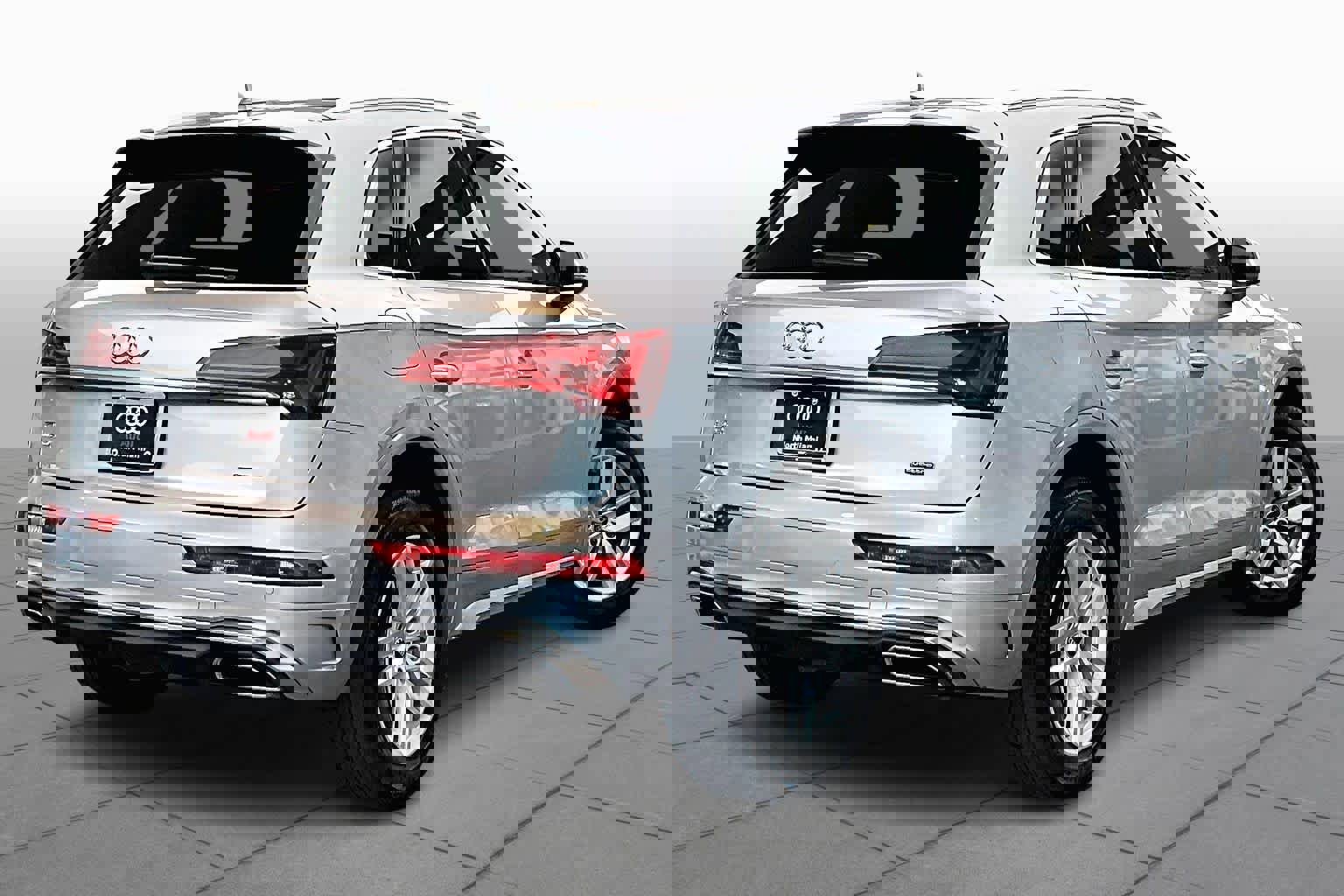 Used 2023 Audi Q5 2.0T Premium w/ Convenience Package image 12