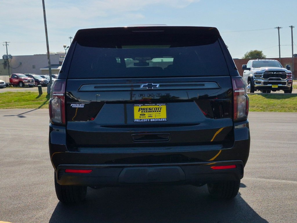 Used 2021 Chevrolet Tahoe Z71 w/ Z71 Signature Package AWD/4WD image 6