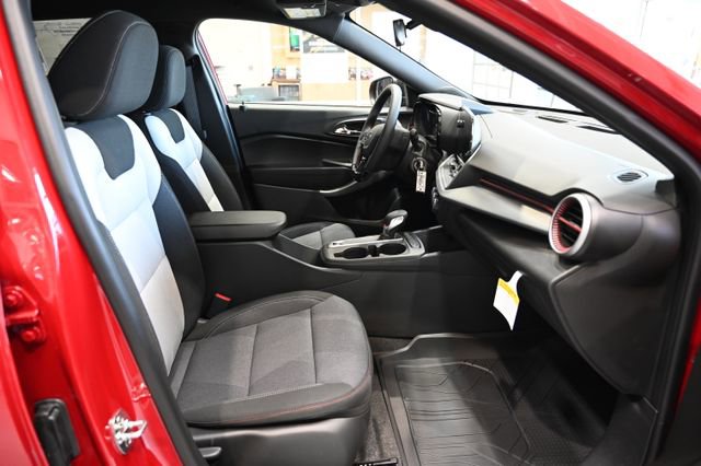 New 2026 Chevrolet Trax RS w/ Driver Confidence Package FWD image 10