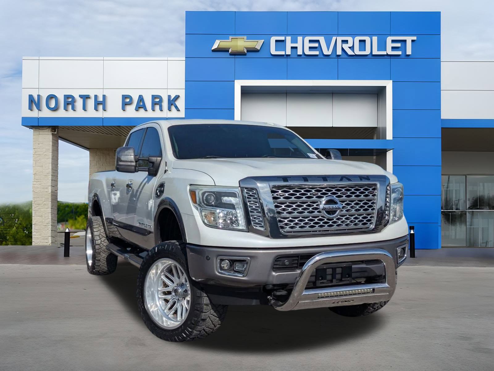 Used 2016 Nissan Titan Platinum Reserve image 1