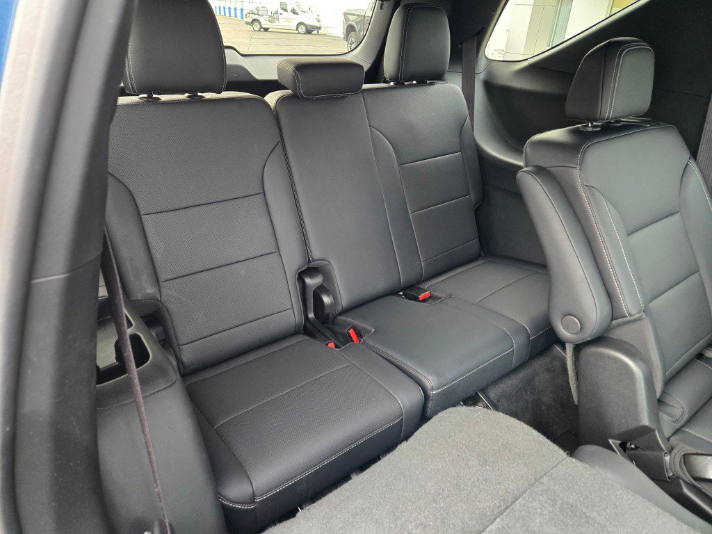 Certified 2025 Chevrolet Traverse LT image 10