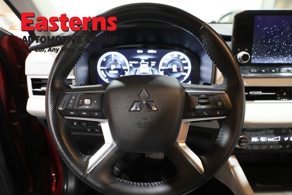 Used 2024 Mitsubishi Outlander SEL image 10