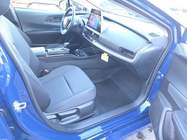 New 2026 Toyota Prius LE image 10