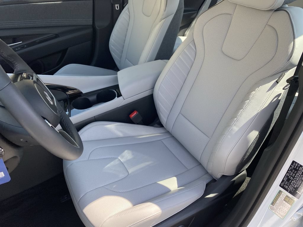 New 2026 Hyundai Elantra Limited FWD image 11
