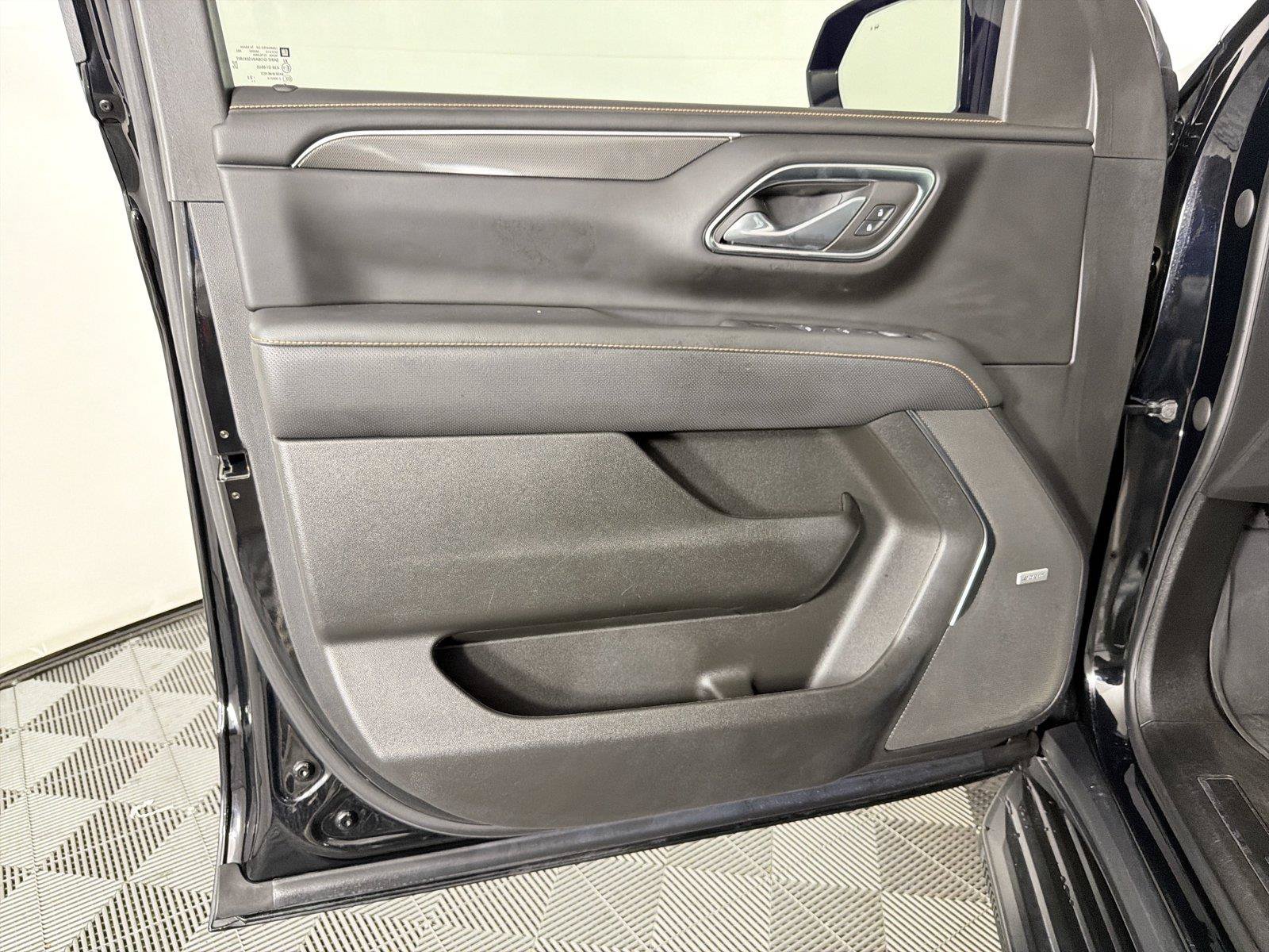 Certified 2023 GMC Yukon AT4 w/ LPO, Floor Liner Package AWD/4WD image 8