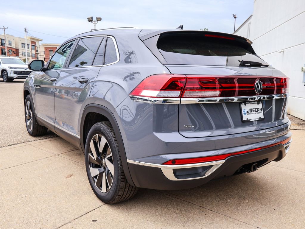 New 2026 Volkswagen Tiguan SE R-Line AWD/4WD image 3