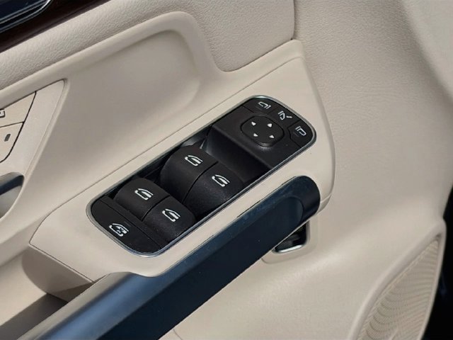 New 2026 Mercedes-Benz GLB 250 4MATIC image 16