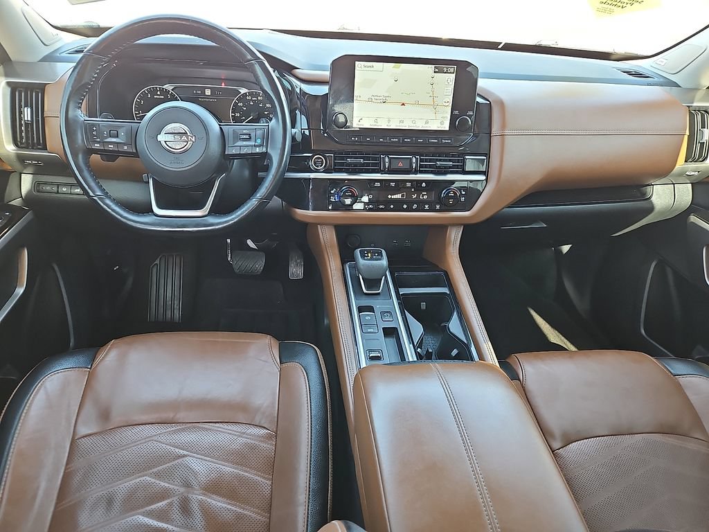 Used 2023 Nissan Pathfinder Platinum FWD image 12