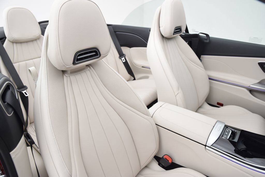 New 2026 Mercedes-Benz CLE 450 4MATIC Cabriolet image 17
