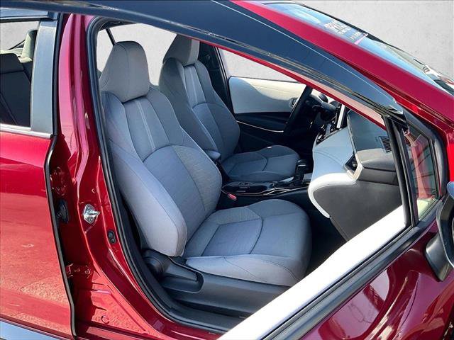 Used 2023 Toyota Corolla SE w/ SE Premium Package FWD image 9
