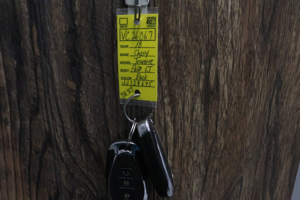 Used 2018 Chevrolet Traverse LT image 6