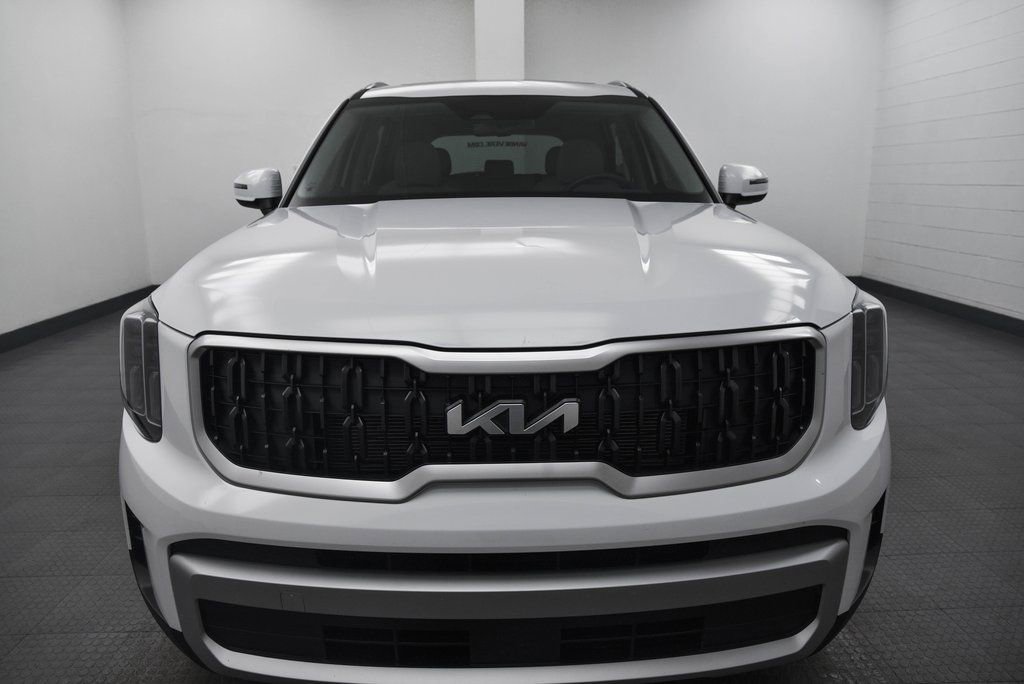 Used 2025 Kia Telluride EX image 2