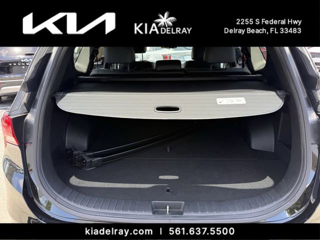 Used 2023 Hyundai Santa Fe SEL w/ Premium Package FWD image 9