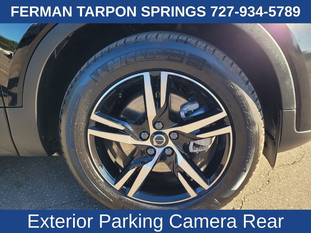 Certified 2025 Volvo XC40 B5 Core image 13