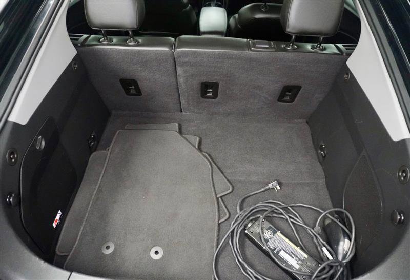 Used 2017 Chevrolet Volt Premier w/ Driver Confidence II Package FWD image 49